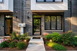 525 N Bishop St, Chicago, IL 60642 - Photo 1