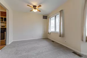 3004 Roberts Dr, Woodridge, IL 60517 - Photo 13