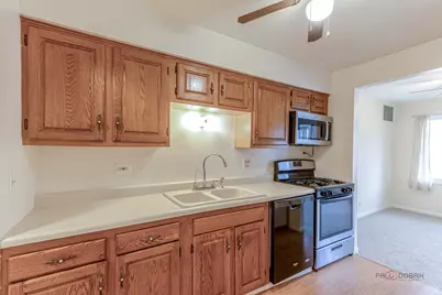 3004 Roberts Drive #8, Woodridge, IL 60517 - Photo 15