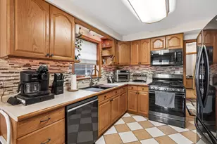 7535 N Octavia Ave, Chicago, IL 60631 - Photo 7