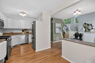999 Willow St, Itasca, IL 60143 - Photo 13