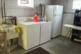 3215 Ernst St, Franklin Park, IL 60131 - Photo 9