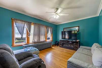 2402 East Avenue, Berwyn, IL 60402 - Photo 3