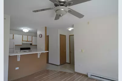1548 W Sand Bar Court #1G, Round Lake Beach, IL 60073 - Photo 3