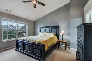 817 Summit Creek Dr, Shorewood, IL 60404 - Photo 11