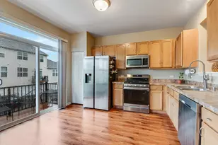 817 Summit Creek Dr, Shorewood, IL 60404 - Photo 9