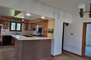 304 N Central Ave, Ladd, IL 61329 - Photo 3