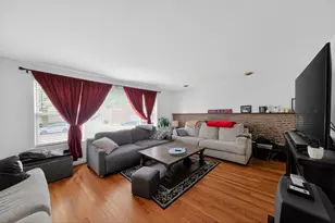 7941 Karlov Ave, Skokie, IL 60076 - Photo 5