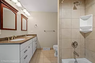 422 E Russell St, Barrington, IL 60010 - Photo 33