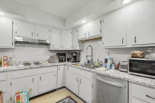 406 S 4th St, Saint John, IL 61873 - Photo 15