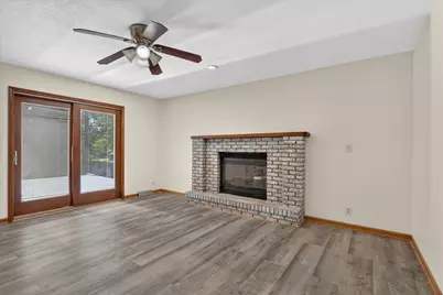 1585 Marshfield Drive, Rockford, IL 61107 - Photo 17