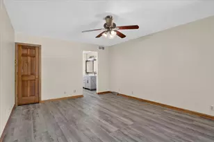 1585 Marshfield Dr, Rockford, IL 61107 - Photo 25