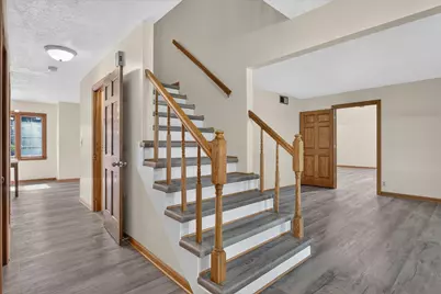 1585 Marshfield Drive, Rockford, IL 61107 - Photo 9