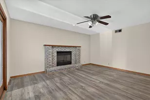 1585 Marshfield Dr, Rockford, IL 61107 - Photo 15