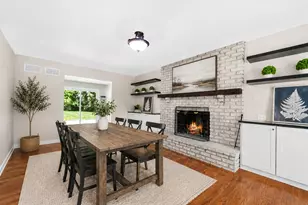 3N188 Joan Dr, Saint Charles, IL 60175 - Photo 3