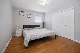 1116 Maple Ln, Elk Grove Village, IL 60007 - Photo 15