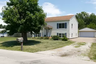 614 6th St, Colona, IL 61241 - Photo 3