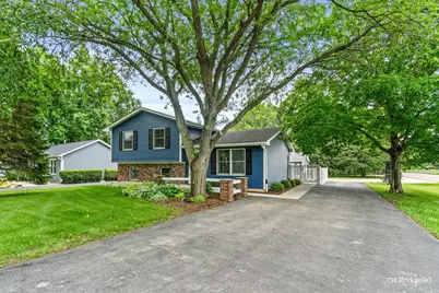 883 Holiday Drive, Lake Holiday, IL 60548 - Photo 3