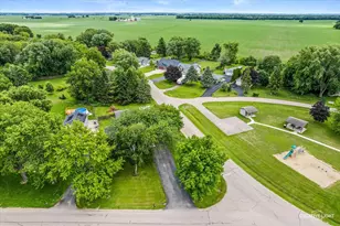 883 Holiday Dr, Lake Holiday, IL 60548 - Photo 27
