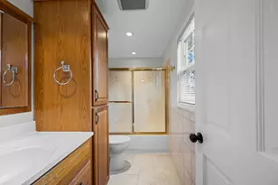 1925 Cloverdale Ct, Schaumburg, IL 60194 - Photo 35
