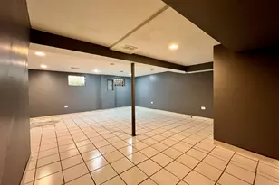 1414 W Chase Ave, Chicago, IL 60626 - Photo 13