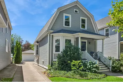 4626 N Kilbourn Avenue, Chicago, IL 60630 - Photo 1