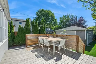 4626 N Kilbourn Ave, Chicago, IL 60630 - Photo 21