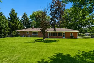 41 E Larkspur Ln, Bristol, IL 60512 - Photo 25