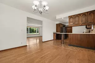 41 E Larkspur Ln, Bristol, IL 60512 - Photo 5