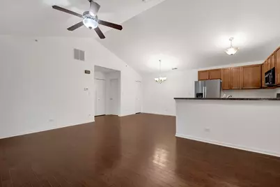 1038 Swift Road #2B, Glen Ellyn, IL 60137 - Photo 3