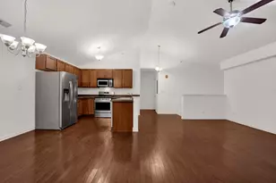 1038 Swift Rd, Glen Ellyn, IL 60137 - Photo 5