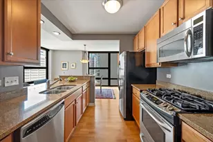 1160 S Michigan Ave, Chicago, IL 60605 - Photo 15