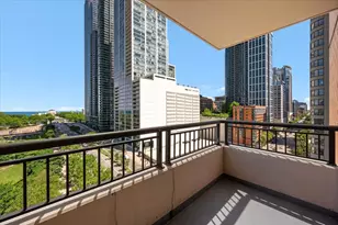 1160 S Michigan Ave, Chicago, IL 60605 - Photo 23