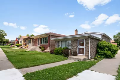 2558 E 93rd Street, Chicago, IL 60617 - Photo 3