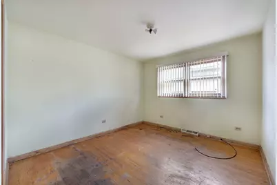 2558 E 93rd Street, Chicago, IL 60617 - Photo 5