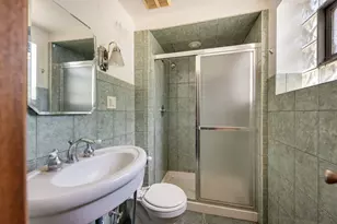 2558 E 93rd St, Chicago, IL 60617 - Photo 9