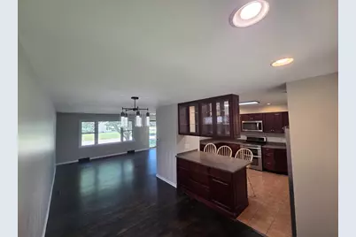 668 Lee Drive, Crystal Lake, IL 60014 - Photo 5