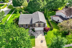 1021 Colony Dr, Crystal Lake, IL 60014 - Photo 35