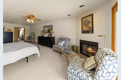 8170 Lake Ridge Drive, Burr Ridge, IL 60527 - Photo 25