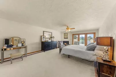 8170 Lake Ridge Drive, Burr Ridge, IL 60527 - Photo 23