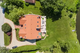 8170 Lake Ridge Dr, Burr Ridge, IL 60527 - Photo 45