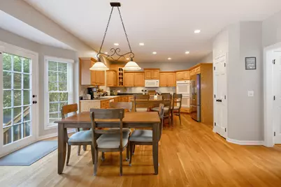 2644 Freeland Circle, Naperville, IL 60564 - Photo 11