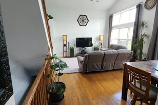 23 Linden Ct, South Elgin, IL 60177 - Photo 5