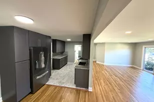 8936 Northshore Dr, Des Plaines, IL 60016 - Photo 11