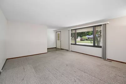 2621 E Heritage Drive, Kankakee, IL 60901 - Photo 3