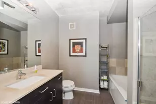 611 S Wells St, Chicago, IL 60607 - Photo 9