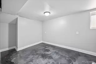 8453 S Aberdeen St, Chicago, IL 60620 - Photo 27