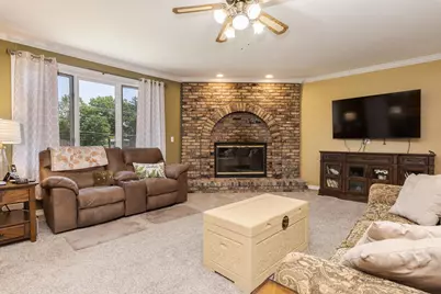 1604 Six Points Road, Bloomington, IL 61701 - Photo 17