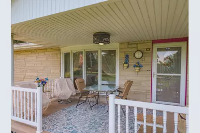 1604 Six Points Road, Bloomington, IL 61701 - Photo 5