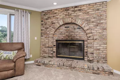 1604 Six Points Road, Bloomington, IL 61701 - Photo 19
